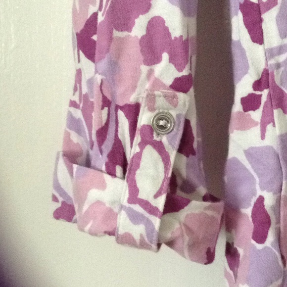 Women's Croft & Barrow 3/4 sleeve top. - Picture 2 of 2